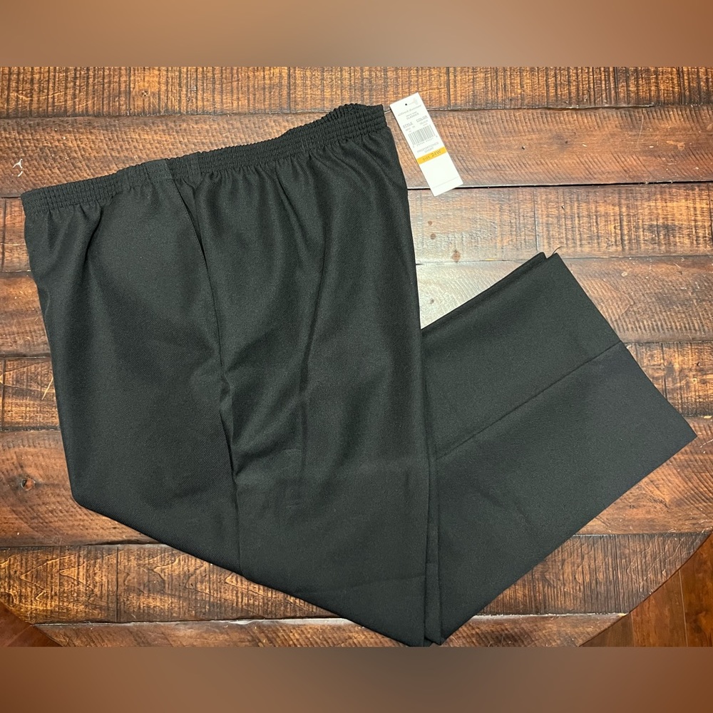 Alfred Dunner Black Pants - Short